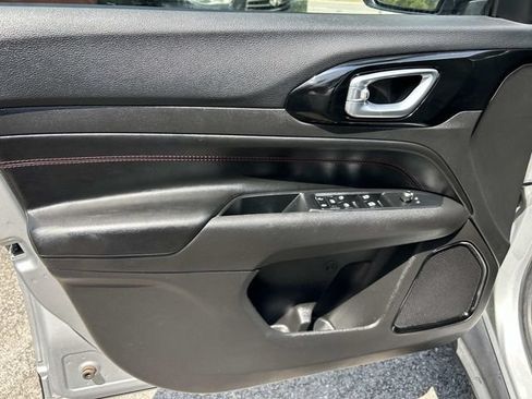 Used 2025 Jeep Compass Trailhawk w/ Trailer Tow Group AWD/4WD image 18