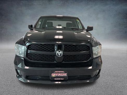 Used 2019 RAM 1500 Express AWD/4WD image 3