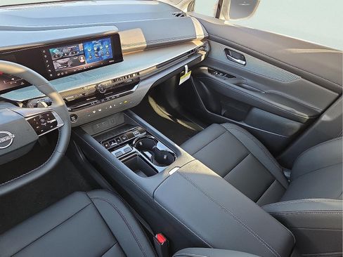 New 2025 Nissan Murano SL image 12