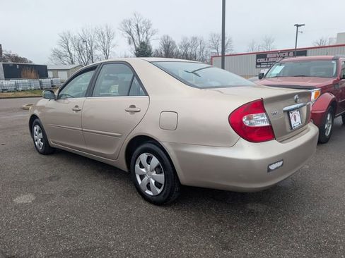 Used 2002 Toyota Camry image 4