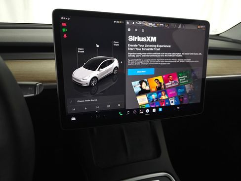 Used 2023 Tesla Model Y Long Range AWD/4WD image 21