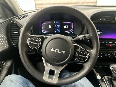 Certified 2024 Kia Soul S FWD image 13