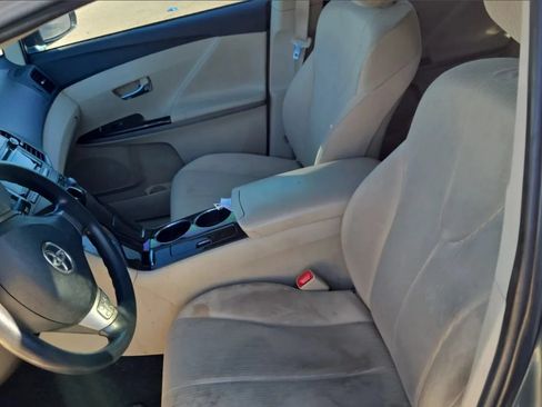 Used 2012 Toyota Venza LE w/ LE Convenience Pkg FWD image 9