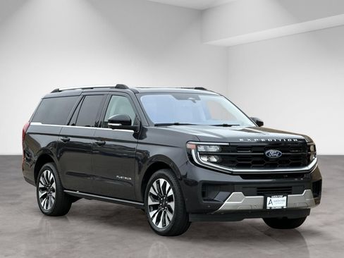 Used 2025 Ford Expedition Max Platinum w/ Driver's Package AWD/4WD image 9