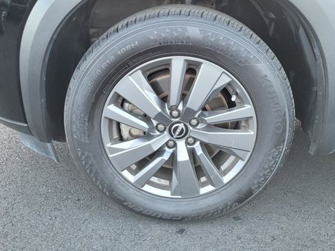 Used 2024 Nissan Pathfinder SV AWD/4WD image 9