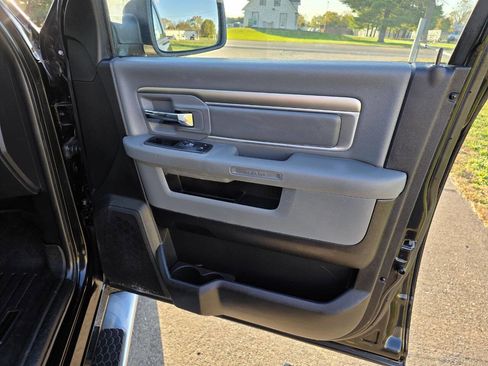 Used 2017 RAM 1500 Big Horn image 36