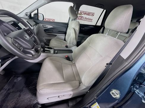Used 2020 Honda Pilot EX image 25