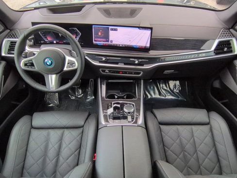 Used 2026 BMW X5 xDrive50e w/ M Sport Package AWD/4WD image 15