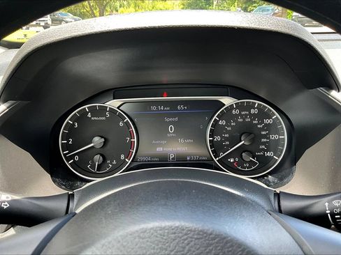Used 2025 Nissan Altima 2.5 SV FWD image 15