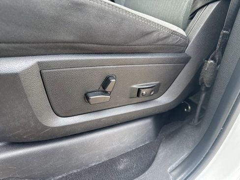 Used 2024 RAM 2500 Big Horn image 10