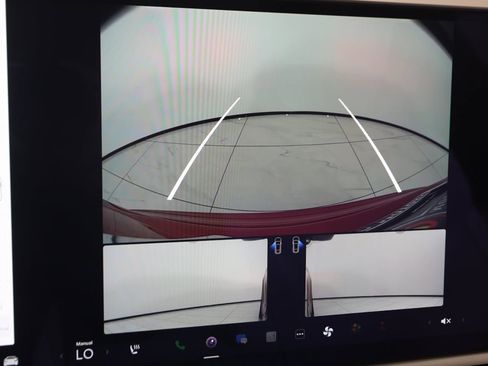 Used 2022 Tesla Model S Plaid image 10