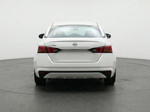 Used 2025 Nissan Altima 2.5 SV FWD image 7