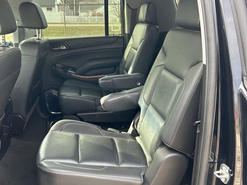 Used 2018 Chevrolet Suburban Premier image 13