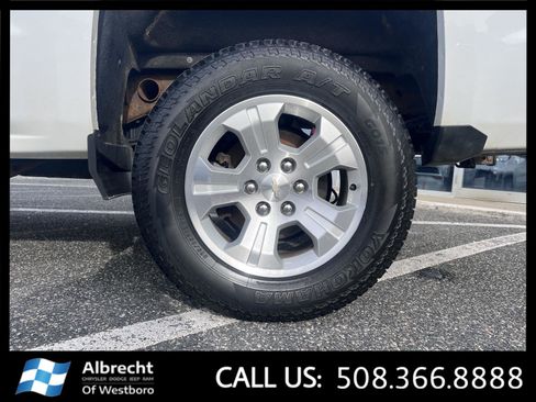 Used 2019 Chevrolet Silverado 1500 LT w/ All Star Edition image 29