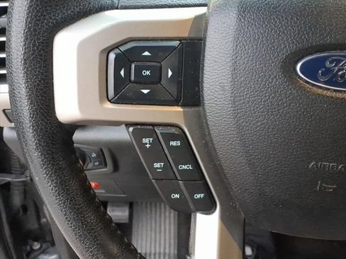 Used 2015 Ford F150 2WD SuperCrew image 11