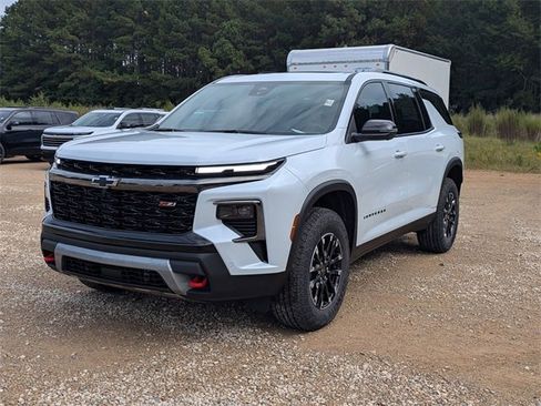 New 2026 Chevrolet Traverse Z71 w/ Enhanced Driving Package image 5