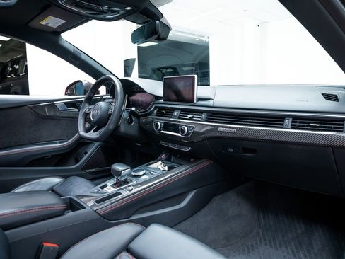Used 2019 Audi RS 5 AWD/4WD image 24