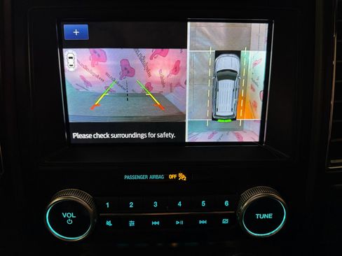 Used 2021 Ford Expedition Limited image 36