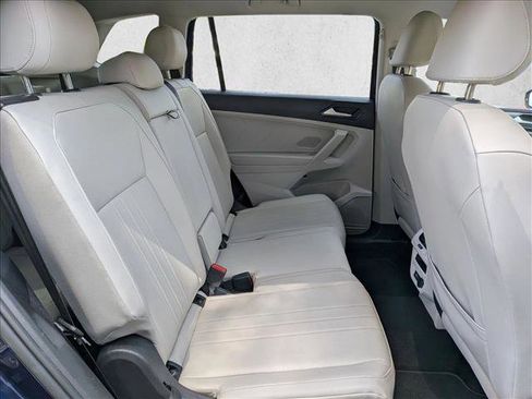 Used 2023 Volkswagen Tiguan SE FWD image 20