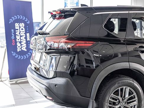 Used 2021 Nissan Rogue S image 12