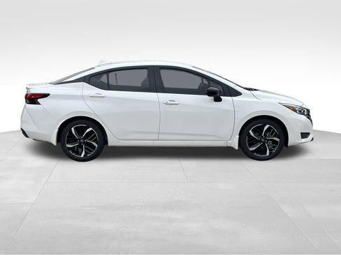 New 2025 Nissan Versa SR w/ Trunk Package FWD image 6