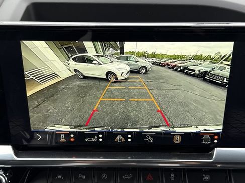 New 2026 GMC Sierra 1500 SLT w/ SLT Premium Plus Package image 9