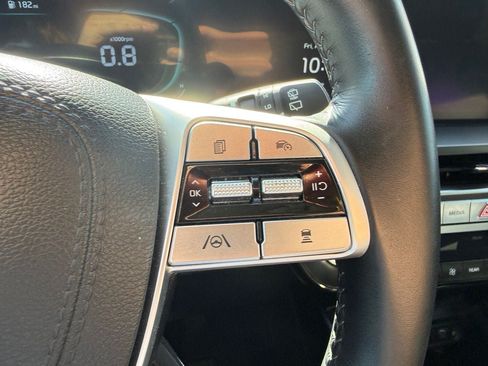 Used 2025 Kia Telluride S AWD/4WD image 14