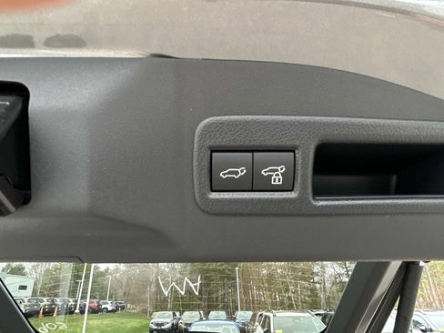 New 2026 Subaru Solterra AWD/4WD image 5