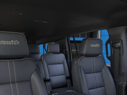 New 2026 Chevrolet Suburban High Country RWD image 38