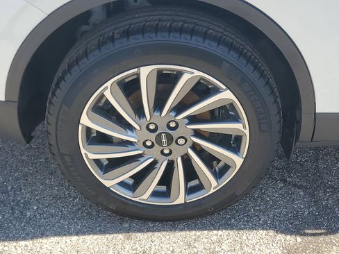 Certified 2024 Lincoln Corsair Reserve w/ Equipment Group 201A image 7