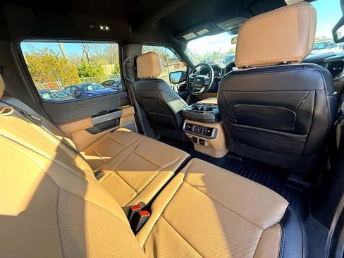 Used 2022 Ford F150 Lariat w/ Equipment Group 502A High image 30