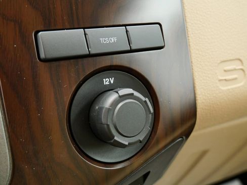 Used 2011 Ford F350 Lariat image 34