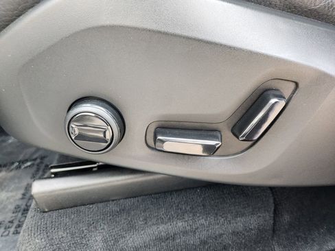 Used 2023 Volvo XC90 B6 Core w/ Protection Package Premier image 13