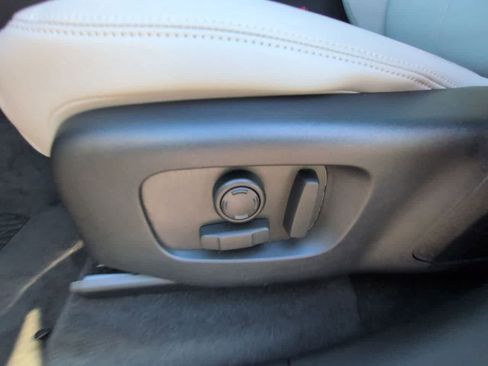 New 2026 Land Rover Range Rover Velar S image 17