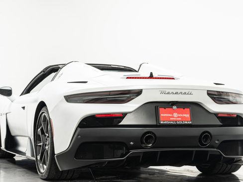 Used 2023 Maserati MC20 Spyder RWD image 7