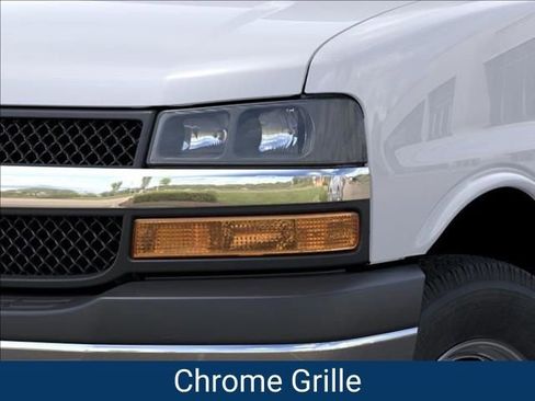 New 2026 Chevrolet Express 4500 4500 Series w/ Power Convenience Package image 11