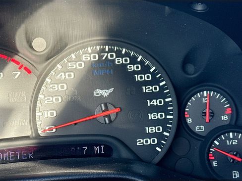 Used 2003 Chevrolet Corvette Convertible w/ Preferred Equipment Group1 image 33