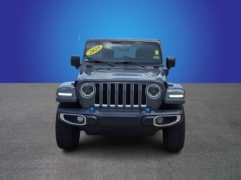 Used 2023 Jeep Wrangler Unlimited Sahara w/ Cold Weather Group AWD/4WD image 2