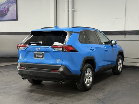 Used 2021 Toyota RAV4 XLE image 12