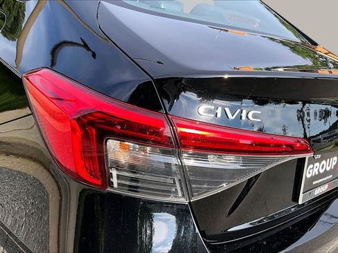Used 2023 Honda Civic Sport image 29