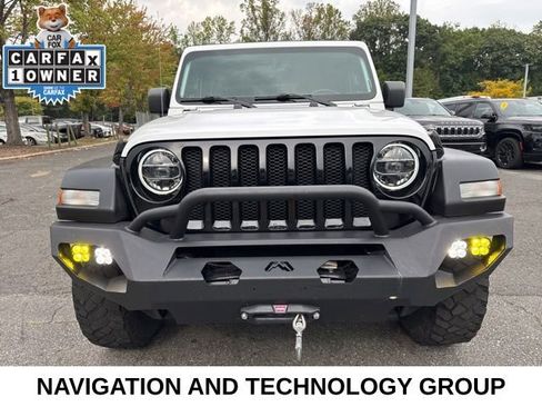 Used 2022 Jeep Wrangler Unlimited Willys image 2