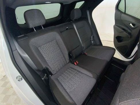 Used 2023 Chevrolet Equinox LT FWD image 12