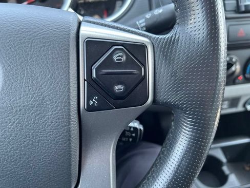 Used 2014 Toyota Tacoma 4x4 Double Cab w/ Convenience Package image 18