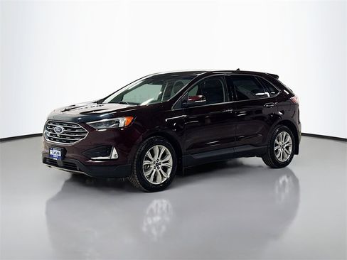 Used 2019 Ford Edge Titanium w/ Equipment Group 301A image 3