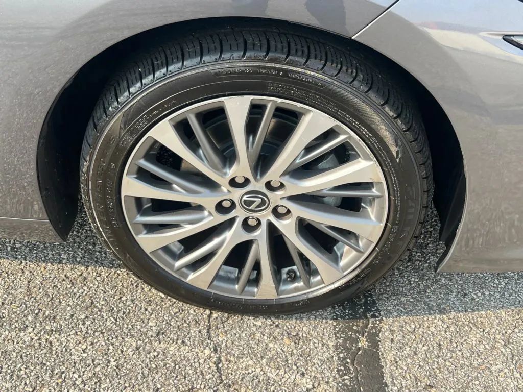 Used 2019 Lexus ES 350 w/ Premium Package FWD image 35