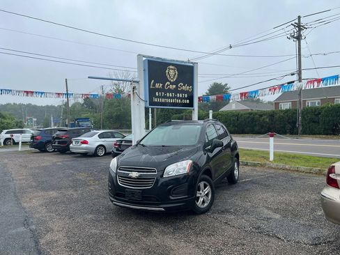 Used 2016 Chevrolet Trax LT w/ LT Convenience Package AWD/4WD image 1