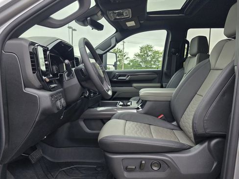New 2026 Chevrolet Silverado 2500 ZR2 AWD/4WD image 22