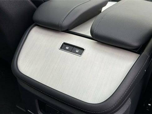 New 2025 Lincoln Navigator L Reserve w/ Jet Appearance Package image 12