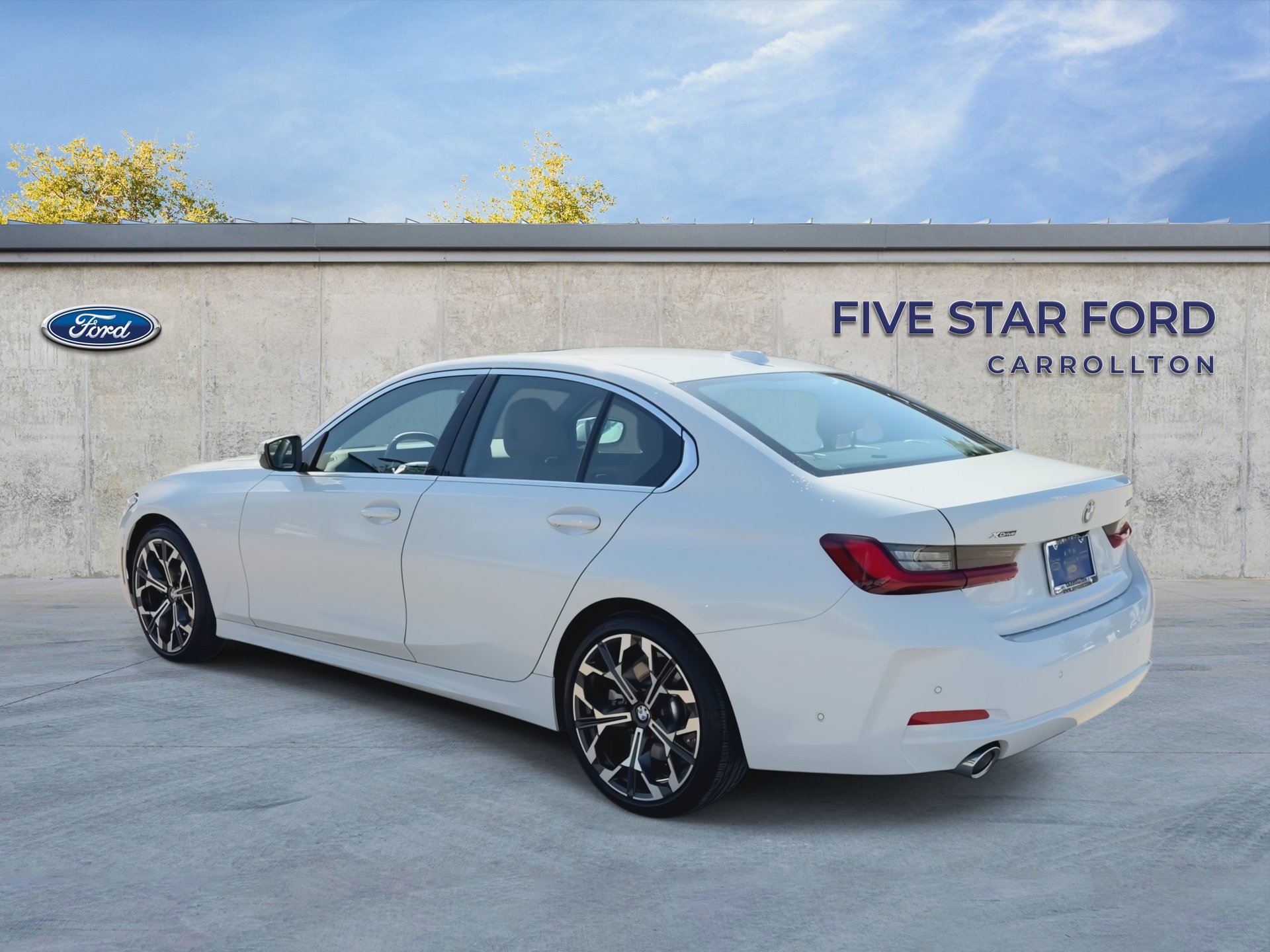 Used 2025 BMW 330i xDrive Sedan w/ Premium Package AWD/4WD image 6