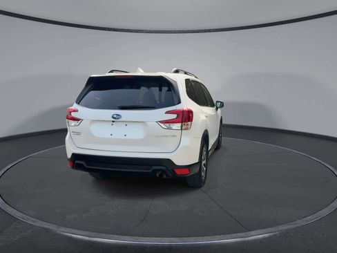 Certified 2023 Subaru Forester Premium AWD/4WD image 3
